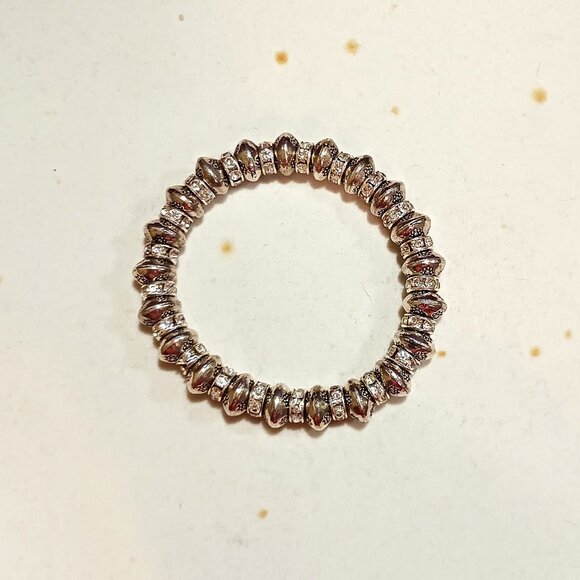 90s Vintage Silvertone Beaded Flower Rhinestone Stretchy Fashion Bracelet - Picture 5 of 7